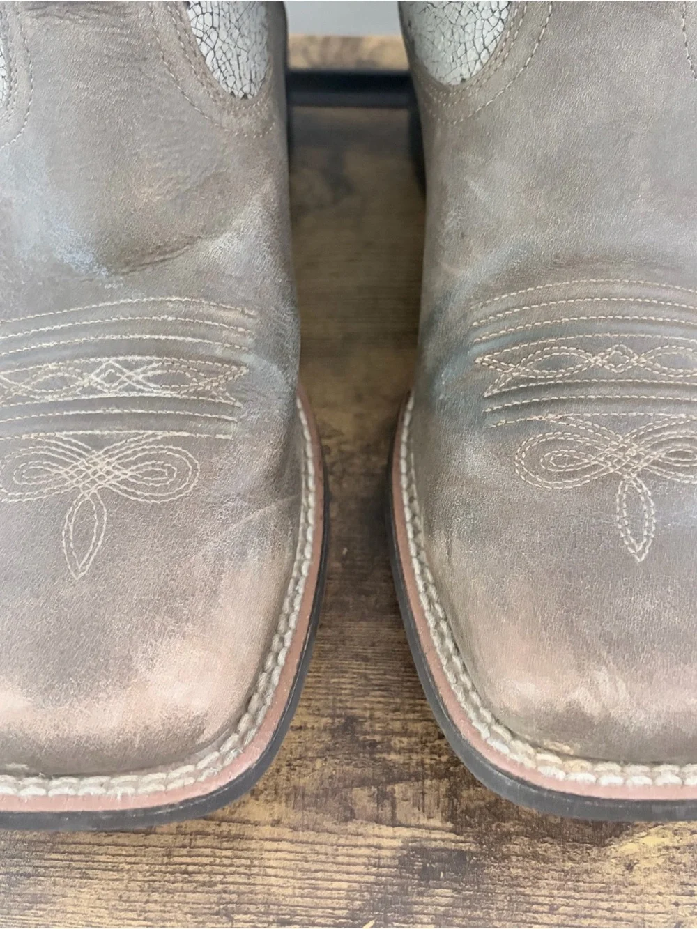 Ariat women over